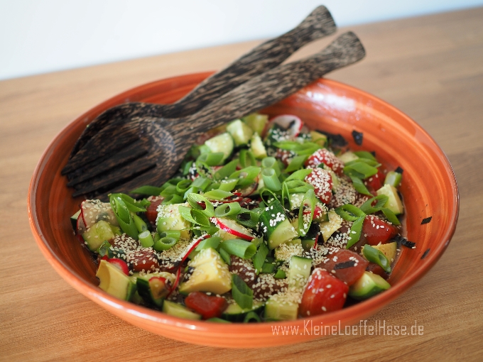 Ein Hauch von Meer: Veganer Salat mit Wassermelone